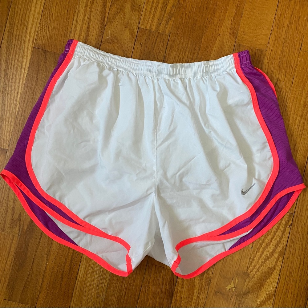 Nike Medium Tempo Women's Running Shorts, white with neon orange and purple